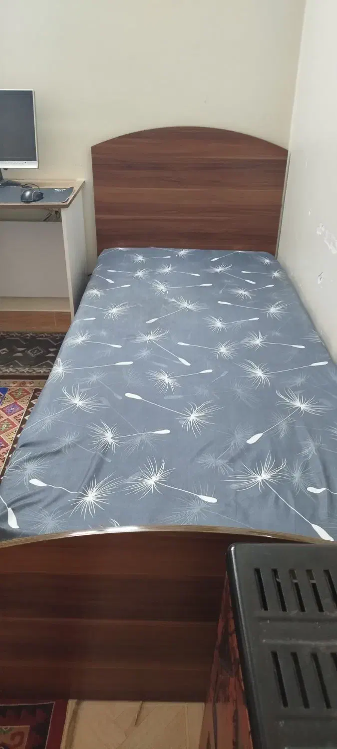 یک جفت تخت|تخت و سرویس خواب|دلیجان, |دیوار