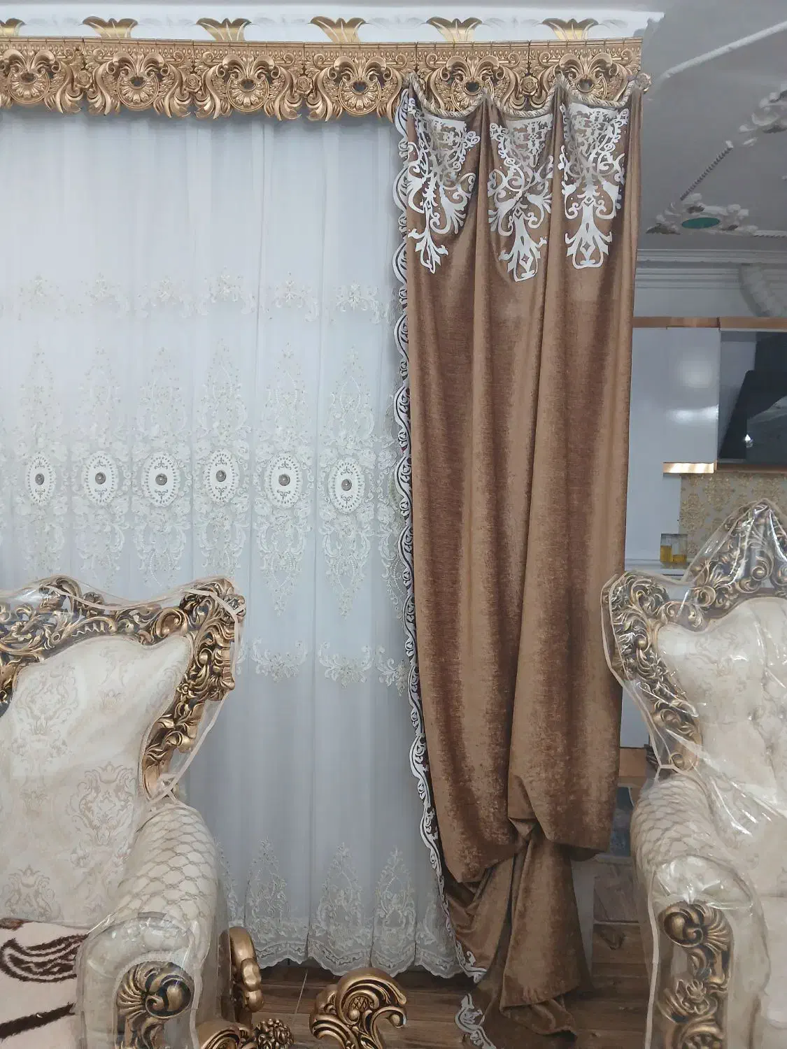 پرده|پرده، رانر، رومیزی|شوط, |دیوار