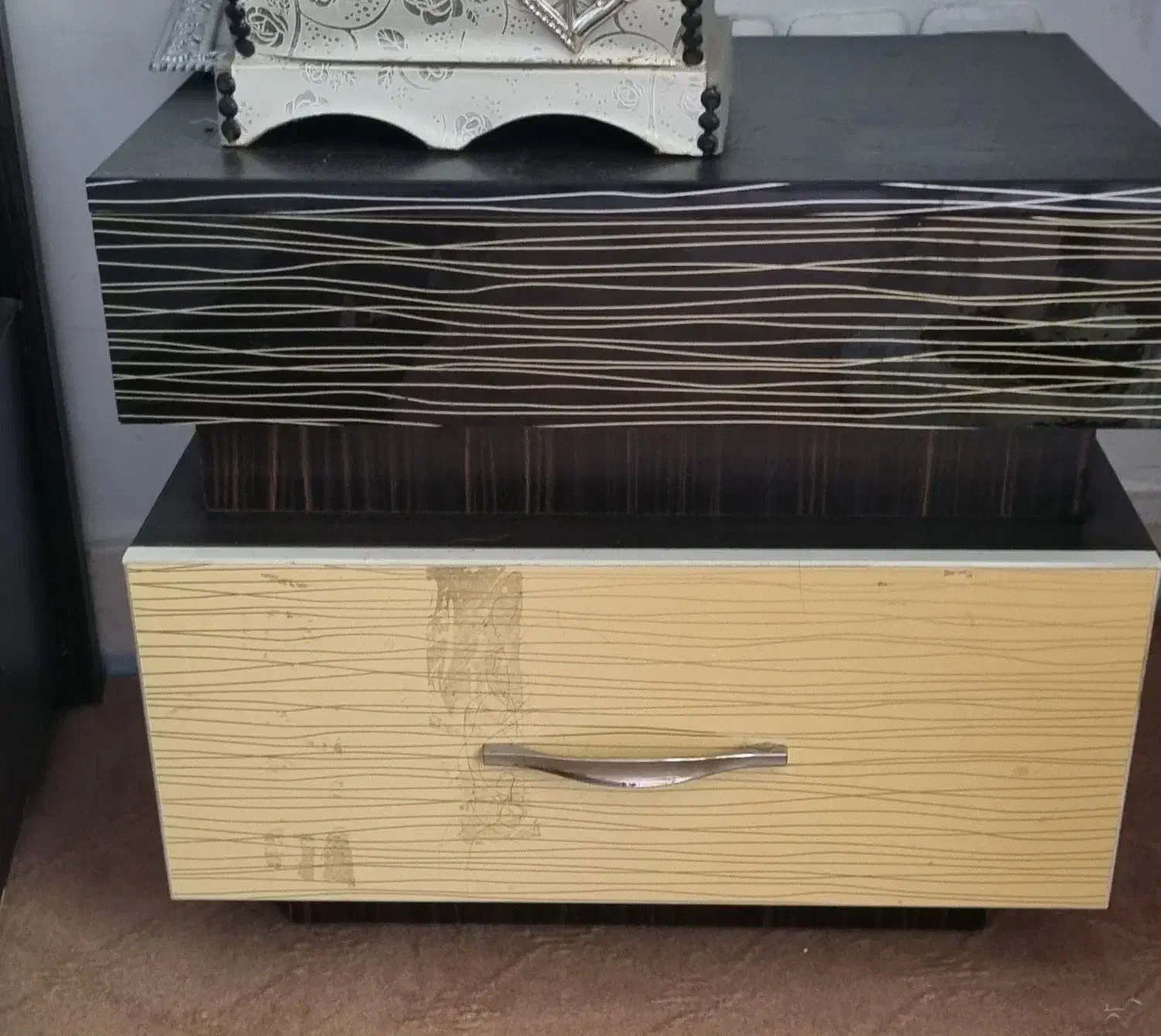 سرویس خواب|تخت و سرویس خواب|رشت, دروازه لاکان|دیوار