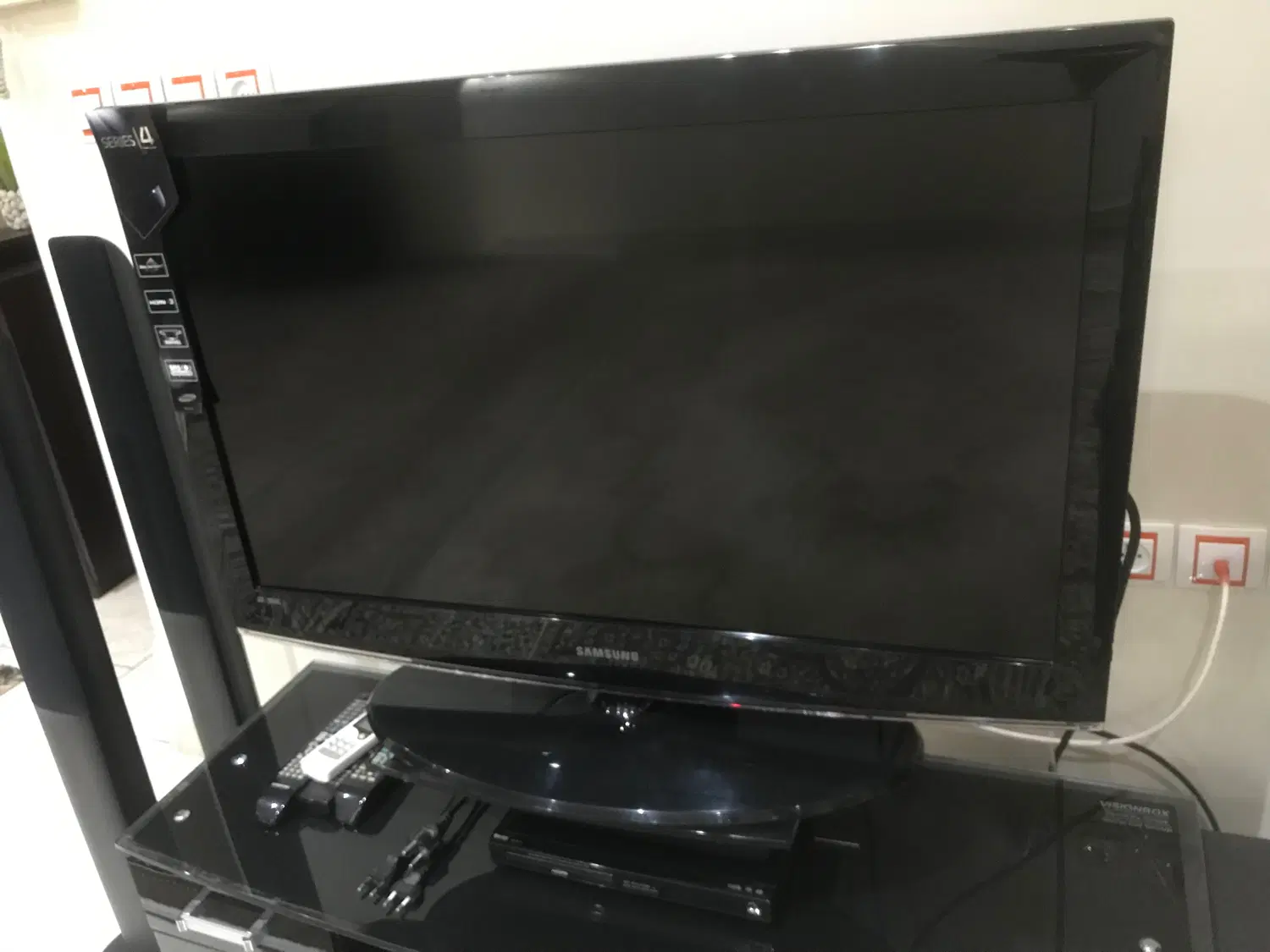 تلویزیون LCD|تلویزیون و پروژکتور|تهران, باغ خزانه|دیوار
