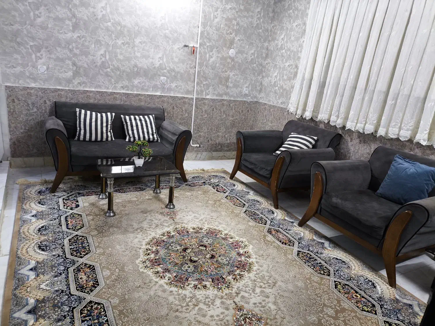 اجاره خانه روزانه|اجارهٔ کوتاه‌مدت آپارتمان و سوئیت|ورامین, ورامین|دیوار