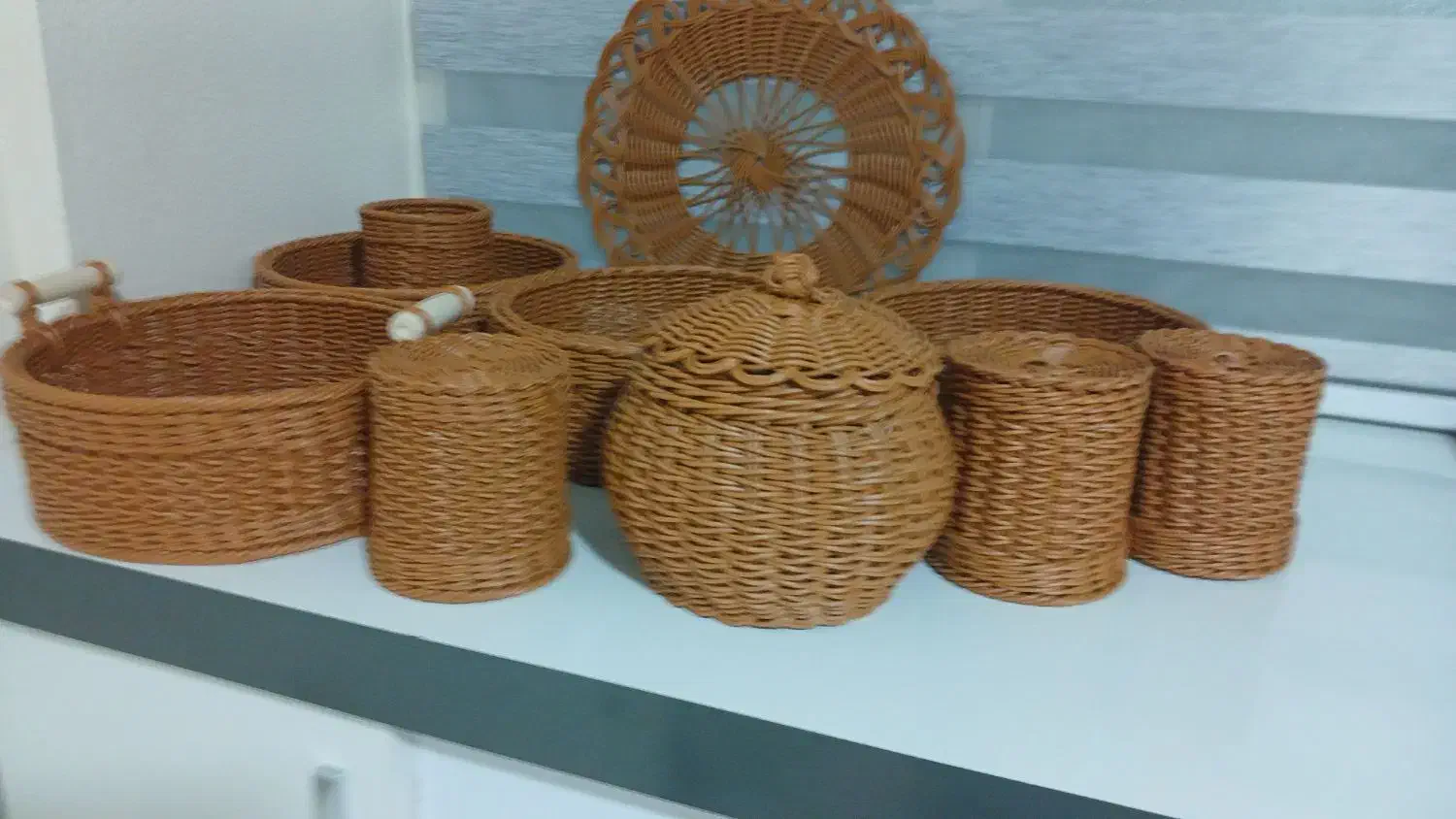 بافت سبدهای حصیری|ظروف سرو و پذیرایی|شهرکرد, |دیوار