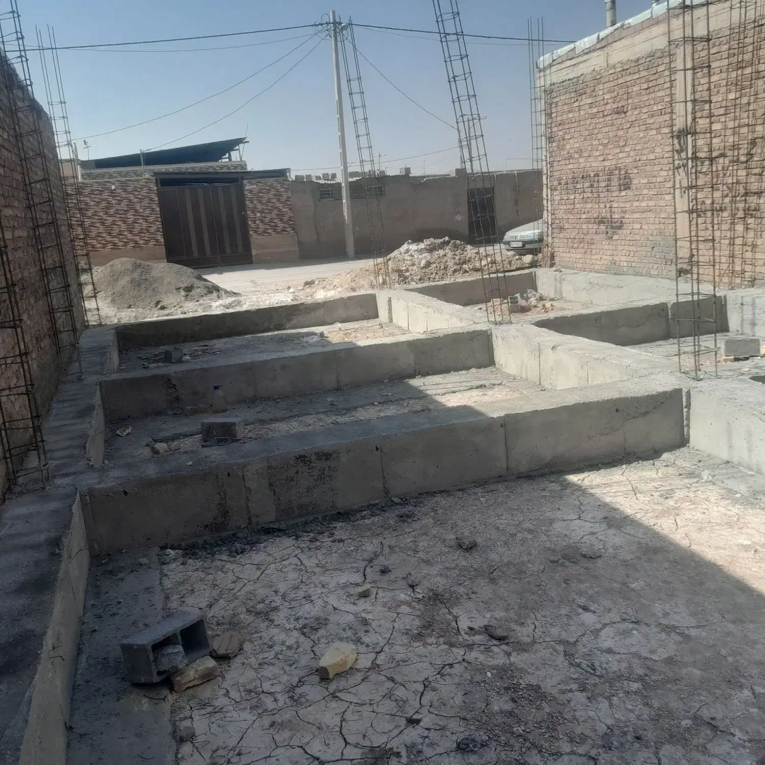 اجرای سازهای شناژی فنداسیون ستون وسقف|خدمات پیشه و مهارت|کرمان, |دیوار