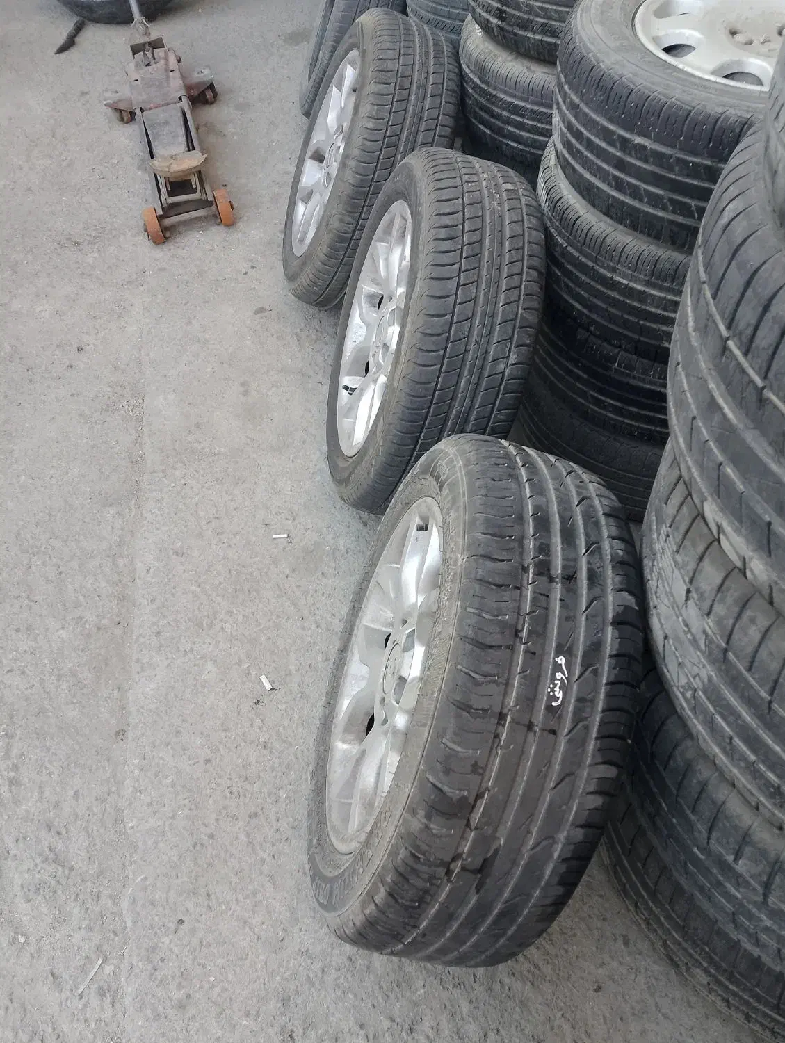 رینگ و لاستیک|قطعات یدکی و لوازم جانبی|سلماس, |دیوار