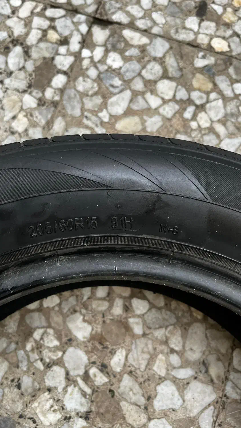 لاستیک خارجی 205/60/15|قطعات یدکی و لوازم جانبی|لنگرود, |دیوار