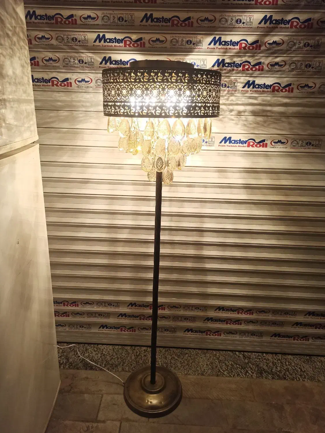 اواژور برنز کمد آهنی|لوستر و چراغ آویز|قم, علی آباد سعدگان|دیوار