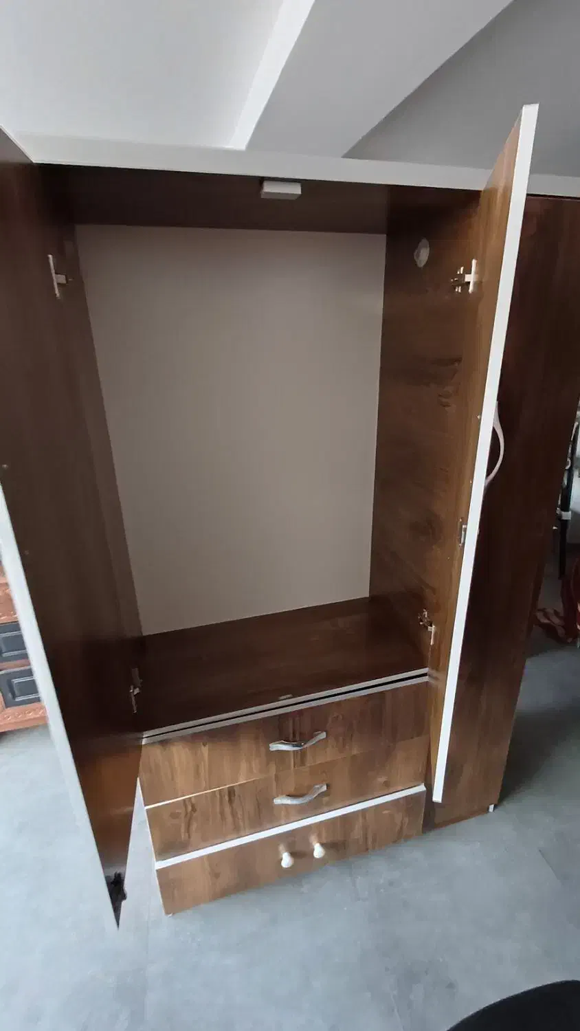 کمد لباس سه درب سه کشو|جاکفشی، کمد، دراور|مشکیندشت, |دیوار