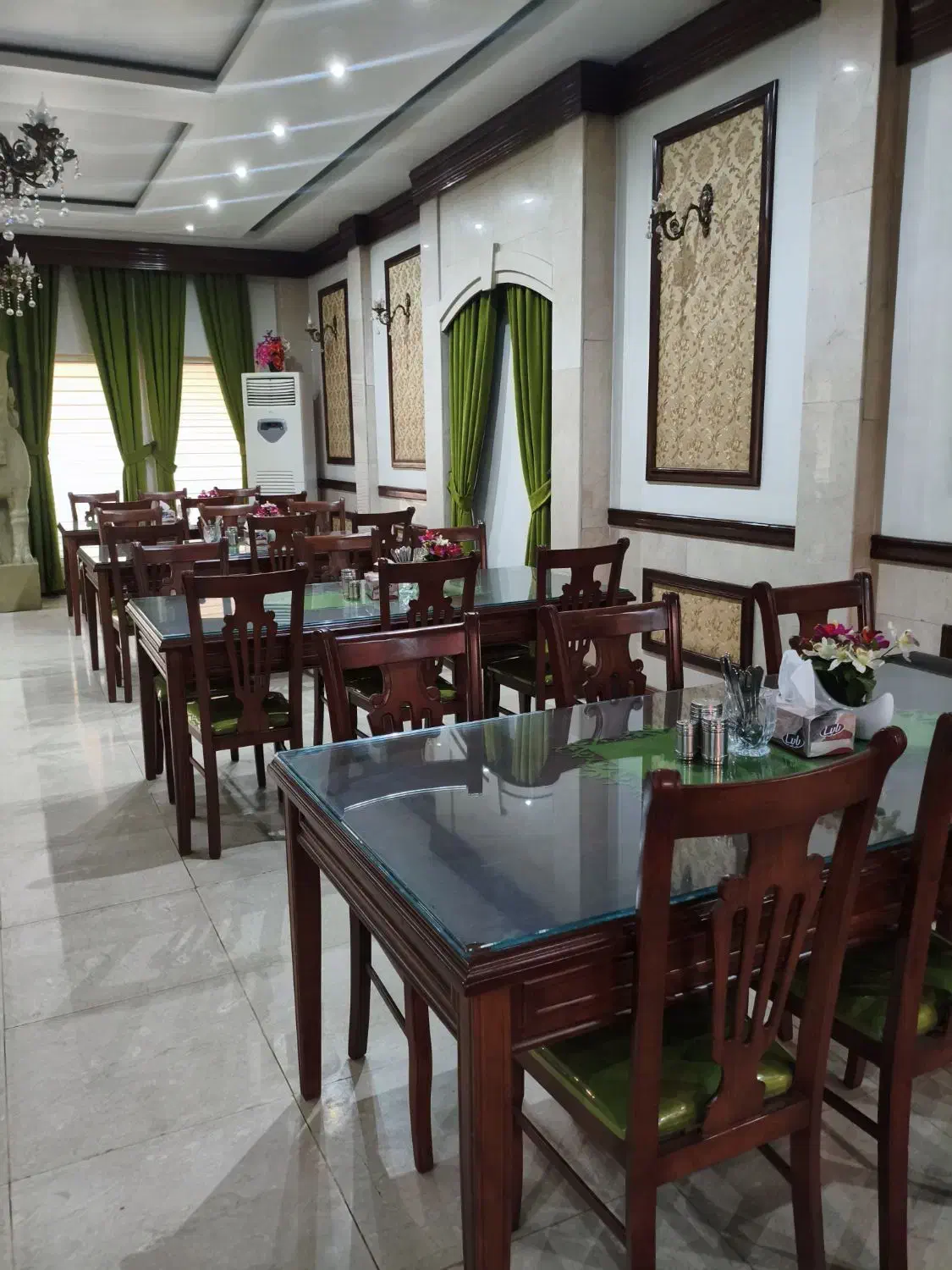 میز و صندلی رستوران|کافیشاپ و رستوران|ماهدشت, |دیوار