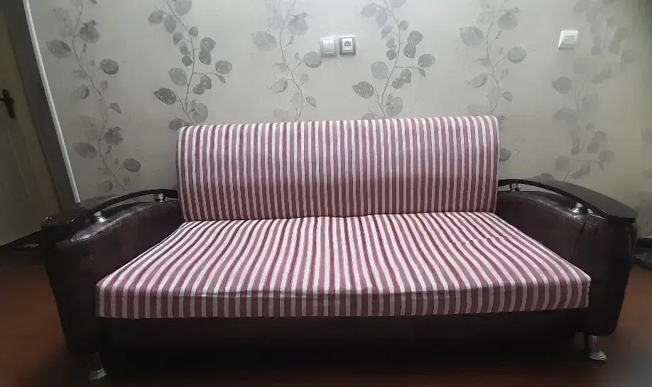 فروش مبل ۶ نفره|مبلمان خانگی و میز عسلی|سمنان, |دیوار