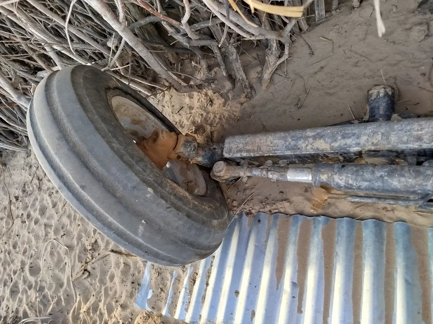 اکسل جلو تراکتور موجود هست تیغه جلو فروخته شد|ماشینآلات صنعتی|جلگه چاه هاشم, |دیوار