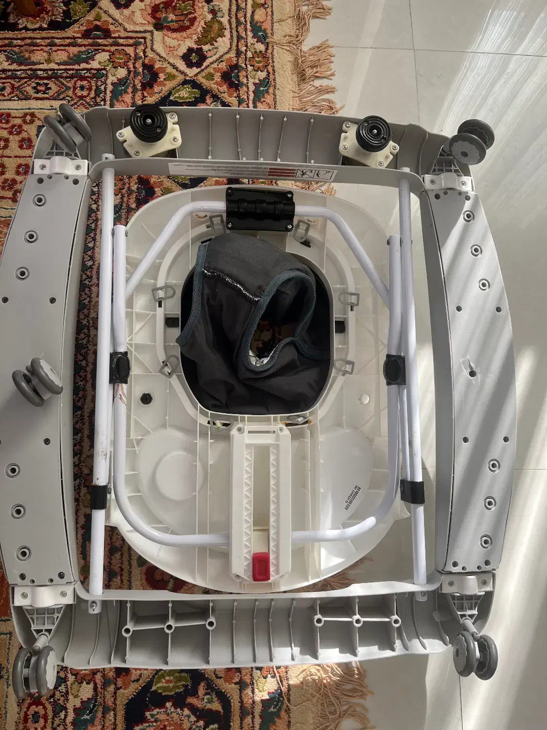 کریر و روروئک و صندلی غذا|اسباب و اثاث بچه|اراک, |دیوار