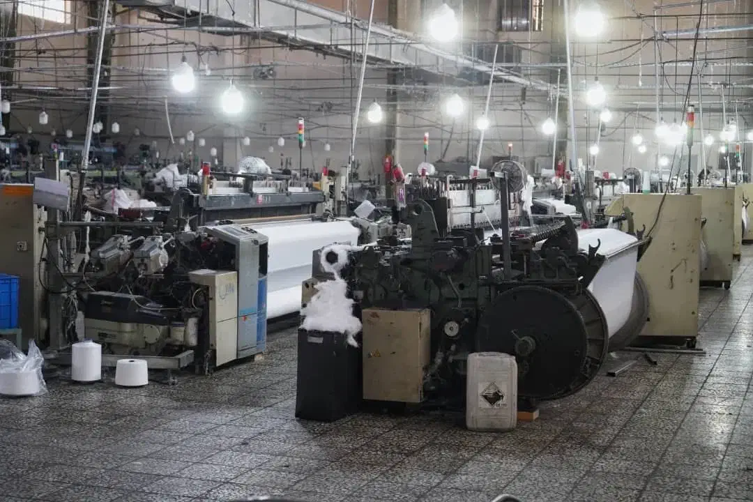 استخدام نیروی بافنده ماشین تخت بافی ایرجت پیکانول|استخدام صنعتی، فنی، مهندسی|دهق, |دیوار