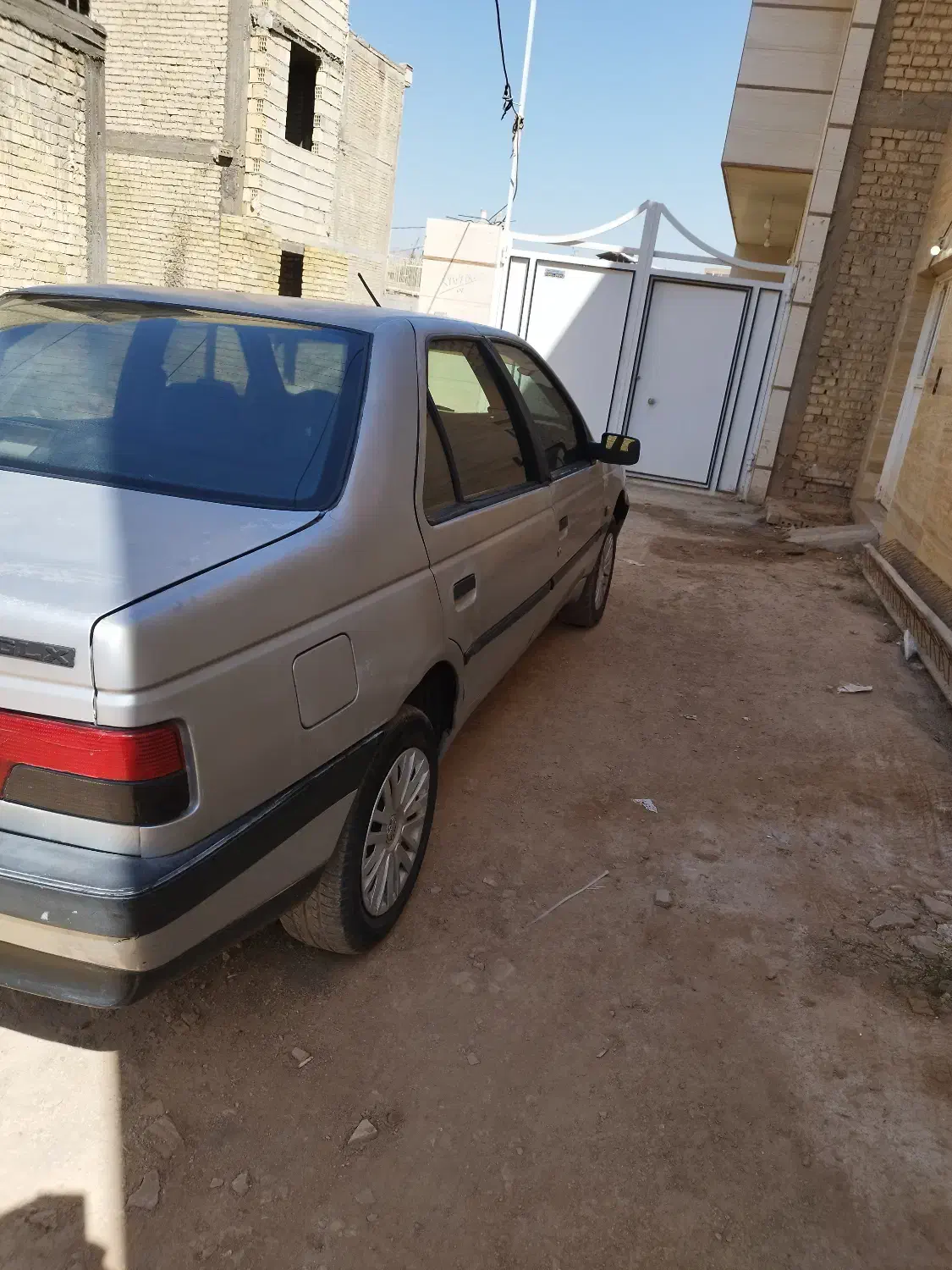 پژو 405 بکر کارمندی 87|خودرو سواری و وانت|شیراز, محراب|دیوار