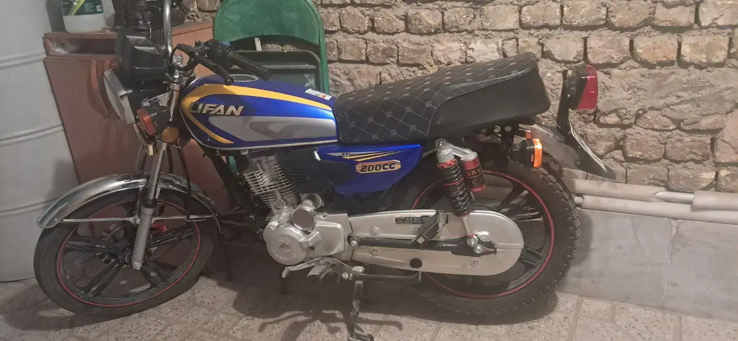 هوندا شاهین موتور ۲۰۰ صفر|موتورسیکلت|اصفهان, عمان سامانی|دیوار