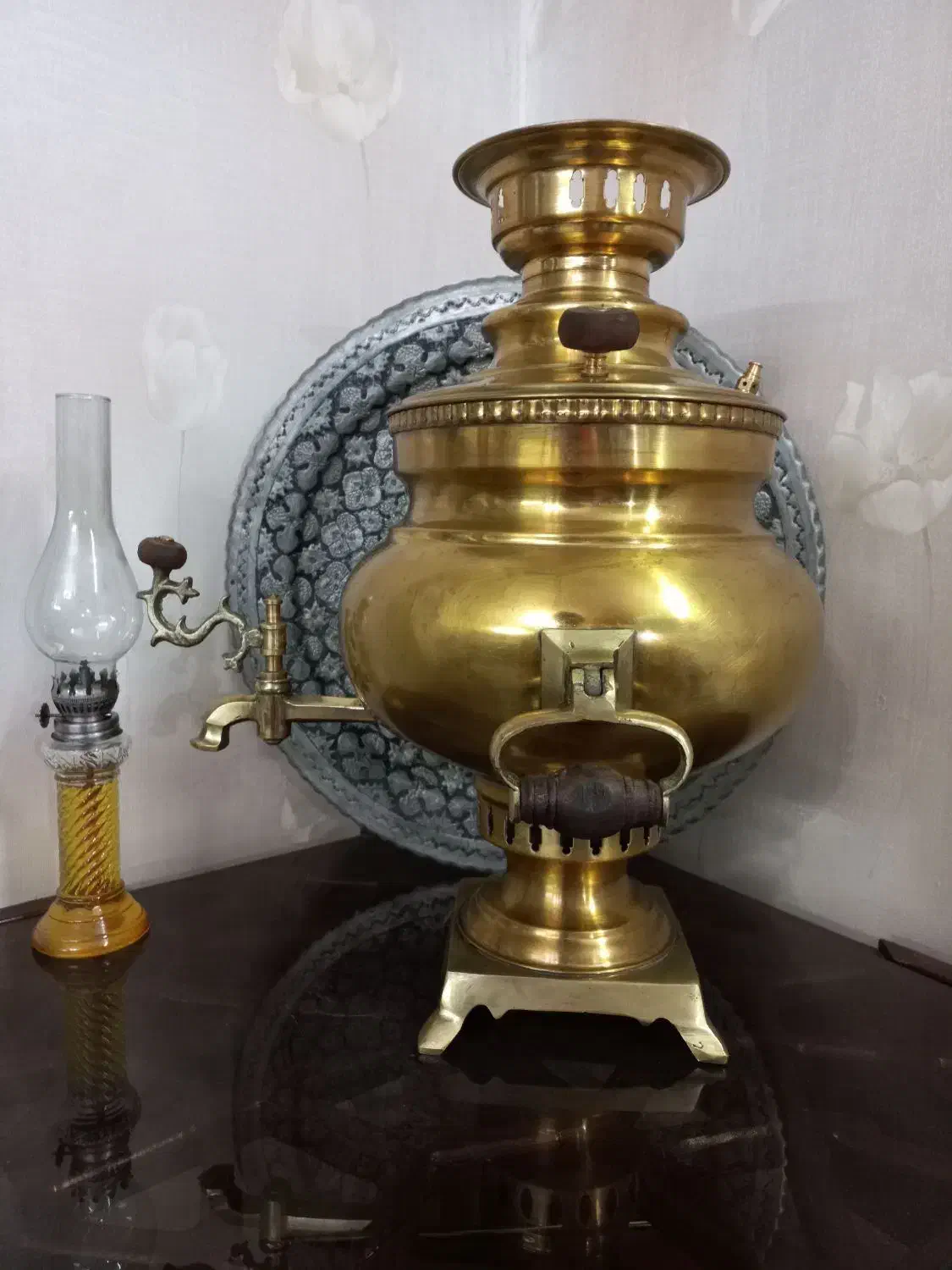 سماور زغالی دیوارکوب مجمع مسی سینی تابلو|کلکسیون اشیاء عتیقه|تهران, نیروی هوایی (پیروزی)|دیوار