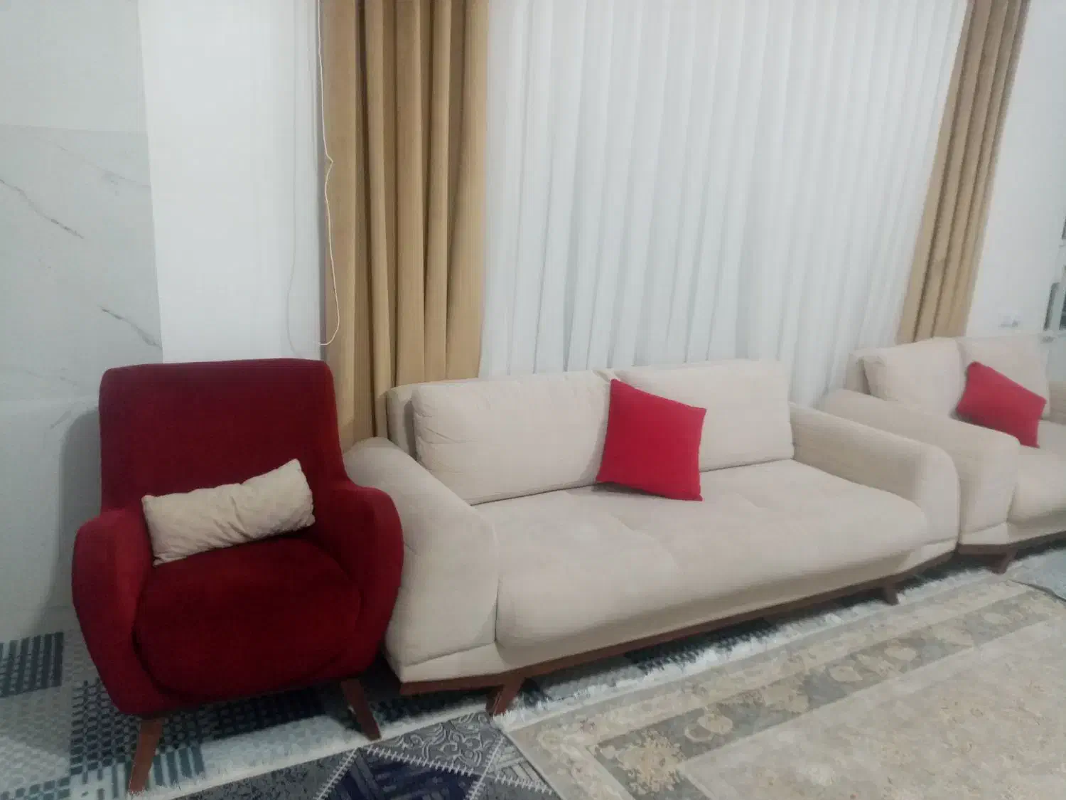 مبل سالم جنس درجه یک|مبلمان خانگی و میز عسلی|میان جلگه, |دیوار