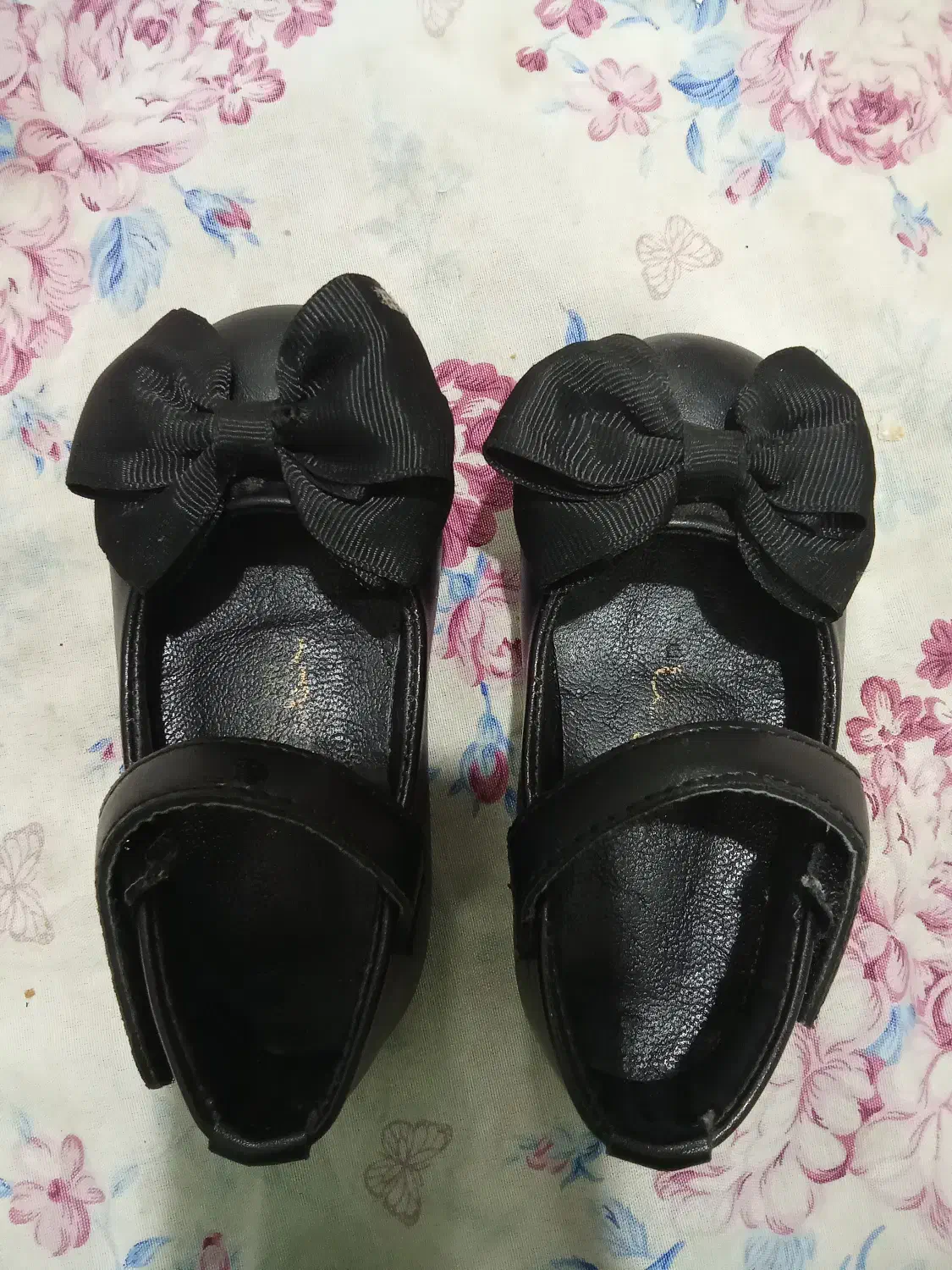 کفش دخترانه|کفش و لباس بچه|مشهد, کوشش|دیوار