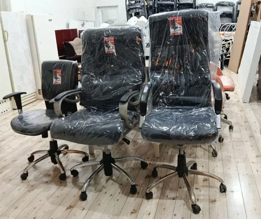 صندلی چرخ دار|صندلی و نیمکت|قیدار, |دیوار