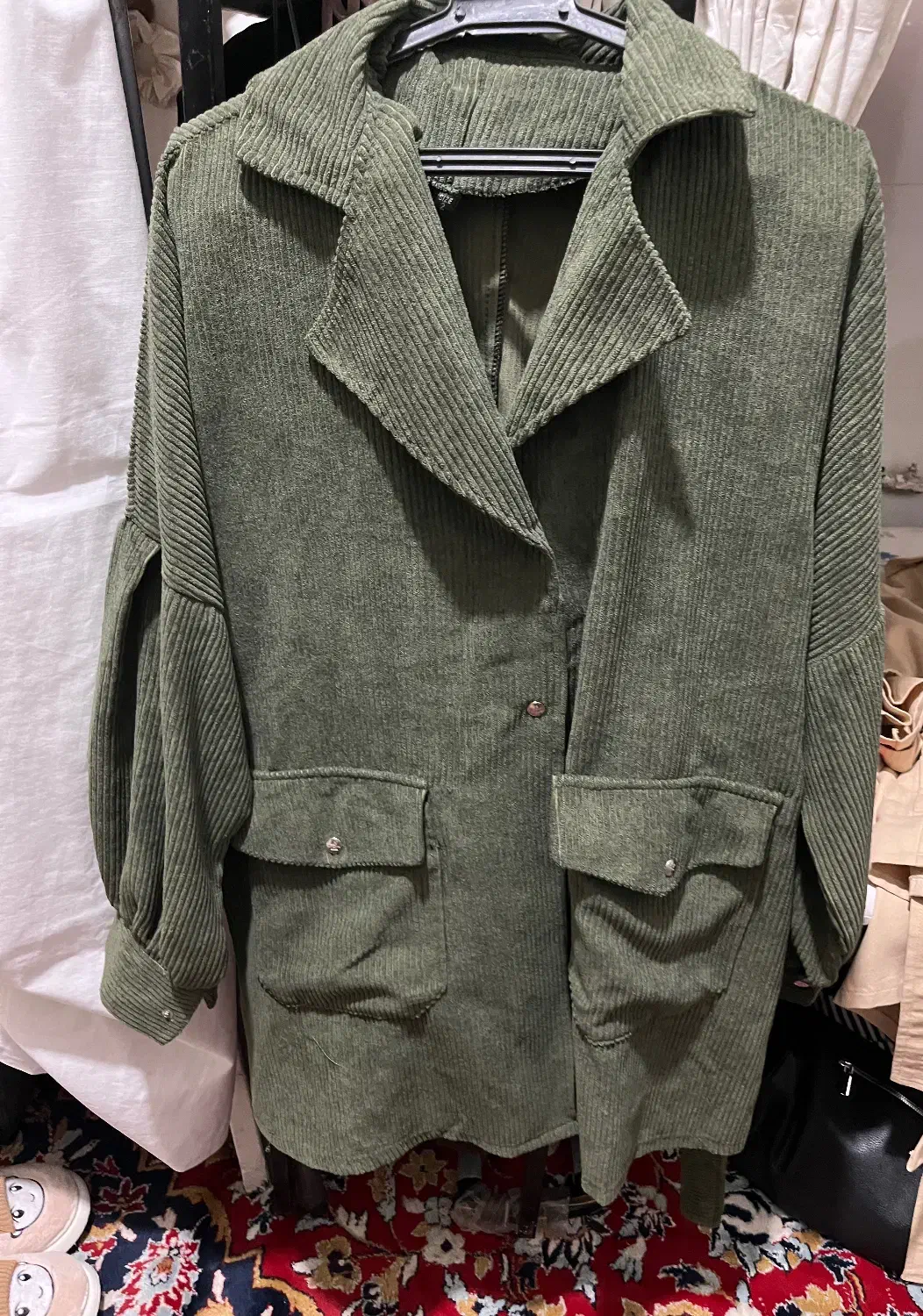 مانتو کبریتی|لباس|شیراز, دینکان|دیوار