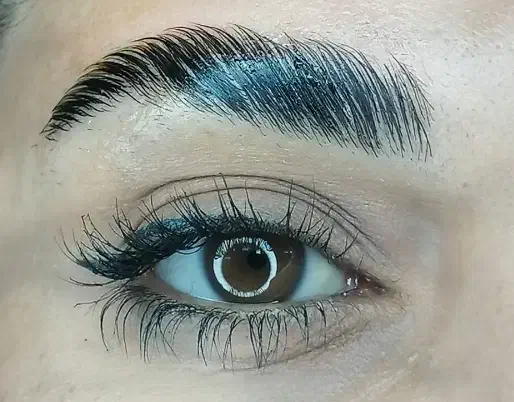 خدمات اکستنشن و لیفت و لمینت مژه|خدمات آرایشگری و زیبایی|شیراز, پودنک|دیوار