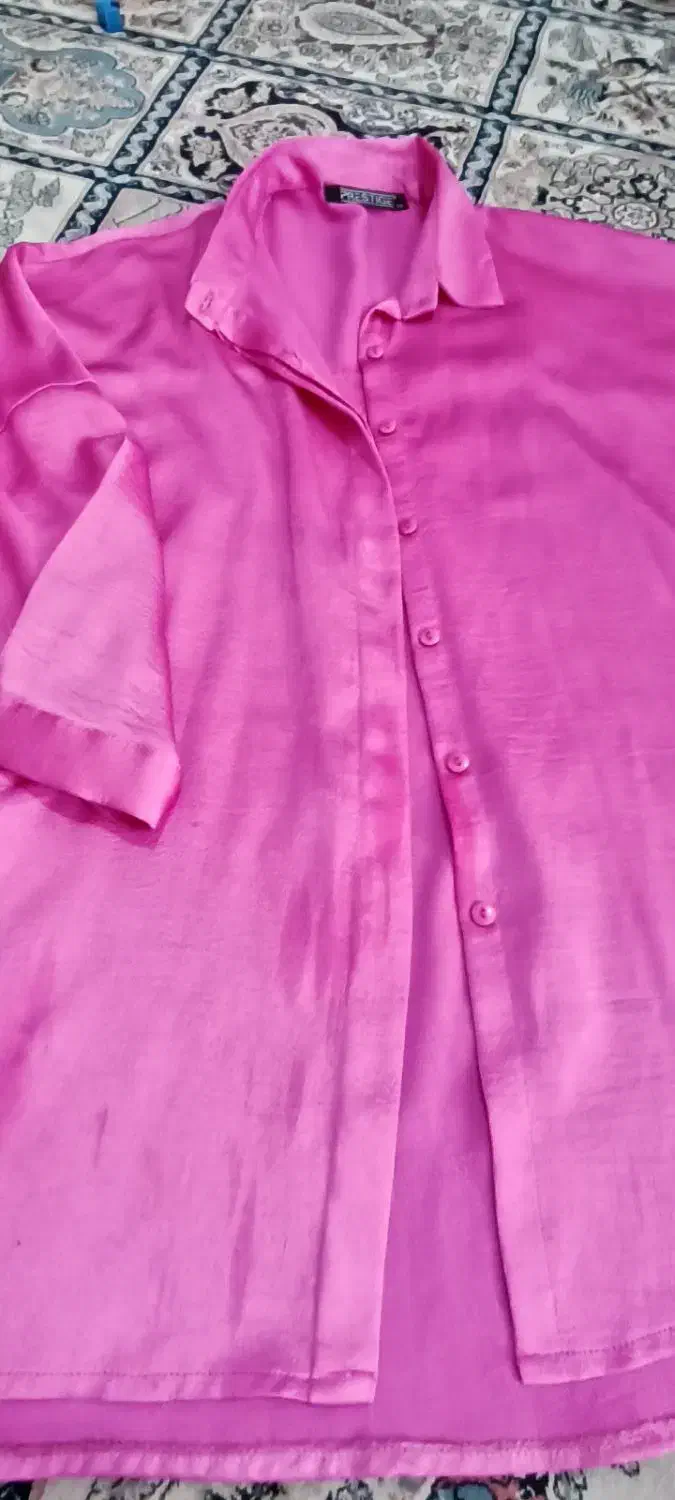 مانتو و ش.میز|لباس|میانه, |دیوار