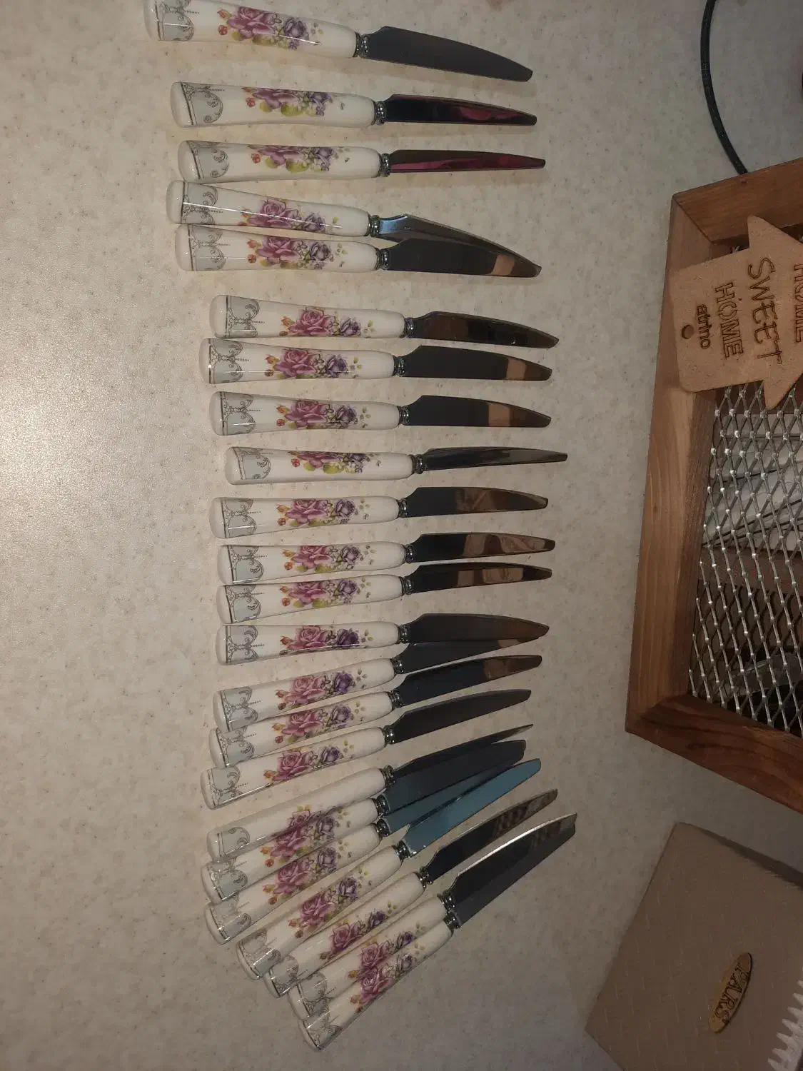 ۲۳تا کارد دسته سرامیکی|ظروف پخت‌وپز|فردیس, فرامرزیه|دیوار