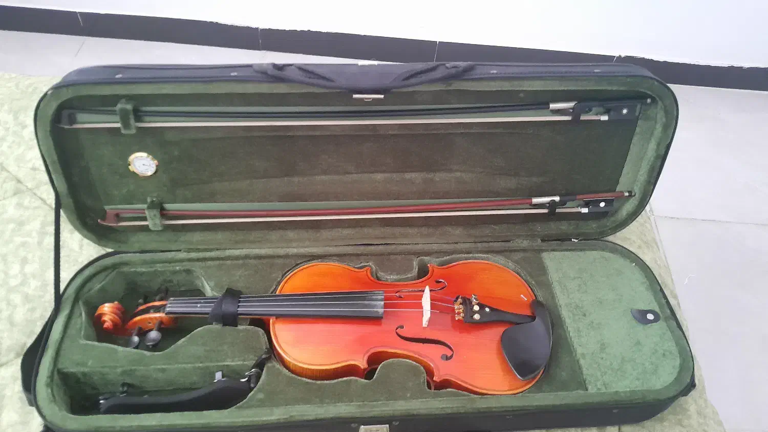 ویولن|ویولن|سنندج, |دیوار