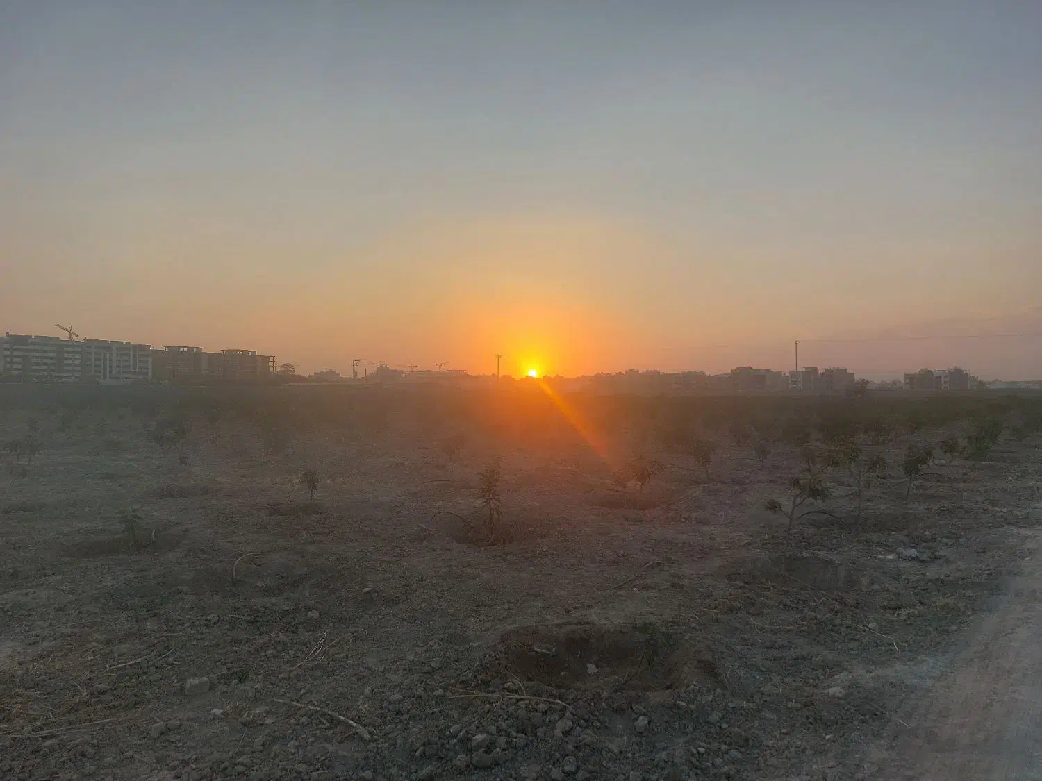 سوییت رایگان جهت اسکان زوج|اجارهٔ آپارتمان|خمینی‌شهر, |دیوار