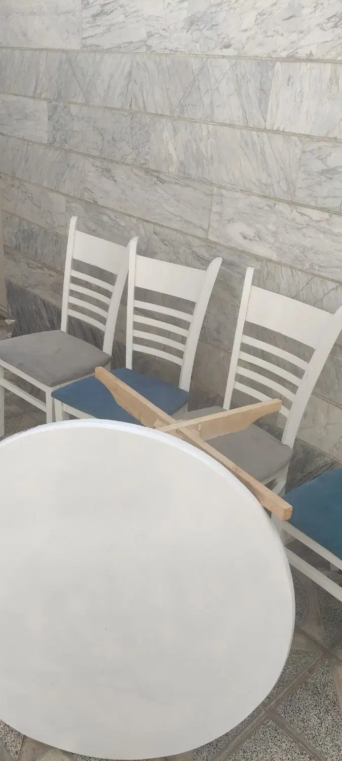 میز غذا خوری|میز و صندلی غذاخوری|بروجرد, |دیوار