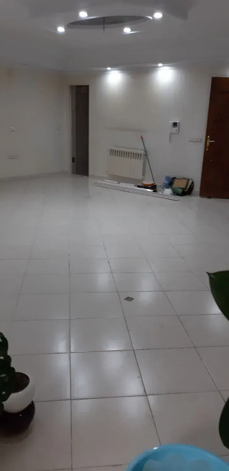 ۱۰۰متر تخلیه تک واحدی چهارراه استقلال