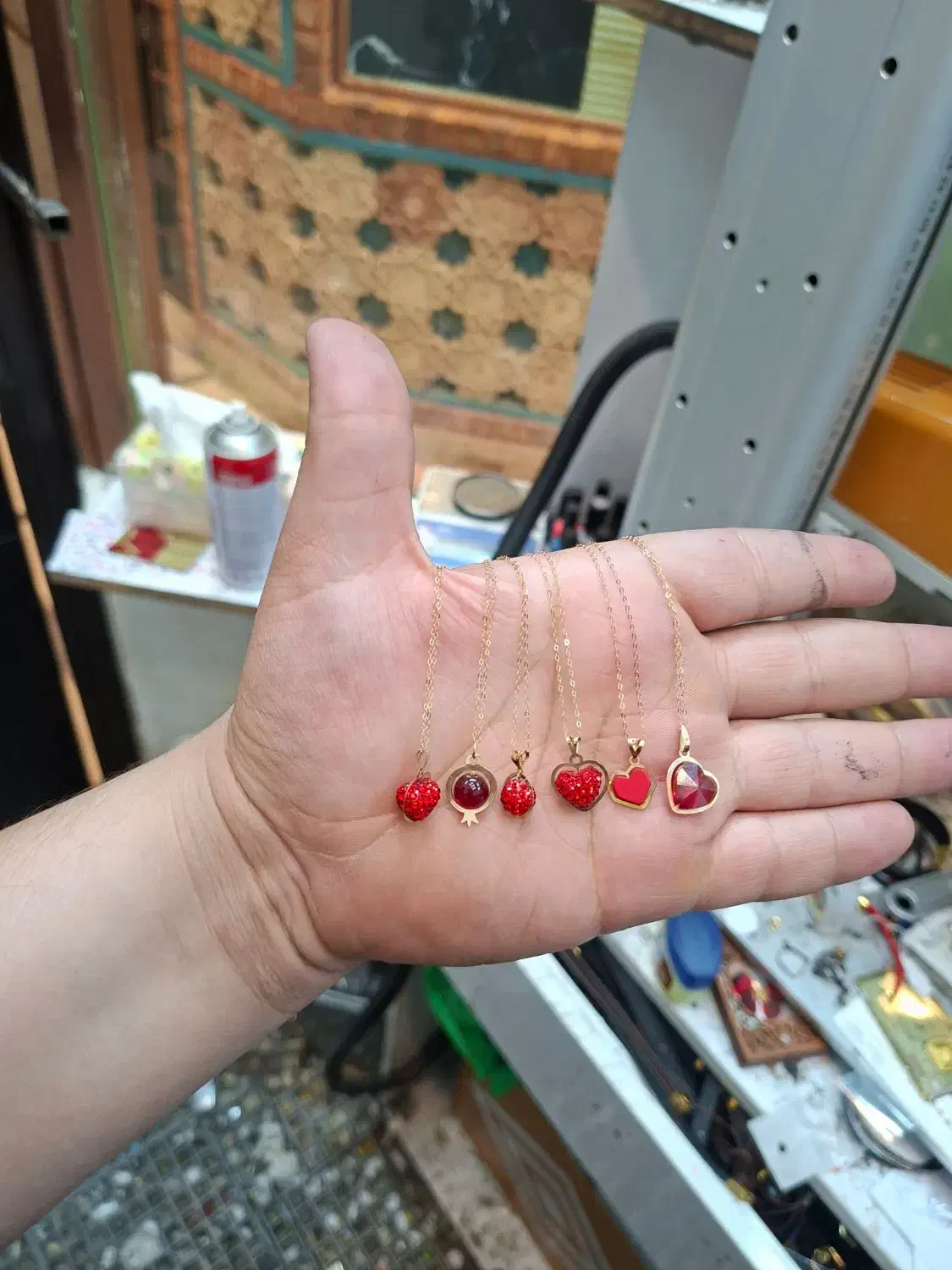 قیمت هارو ببین فقط|جواهرات|شیراز, شاهچراغ|دیوار