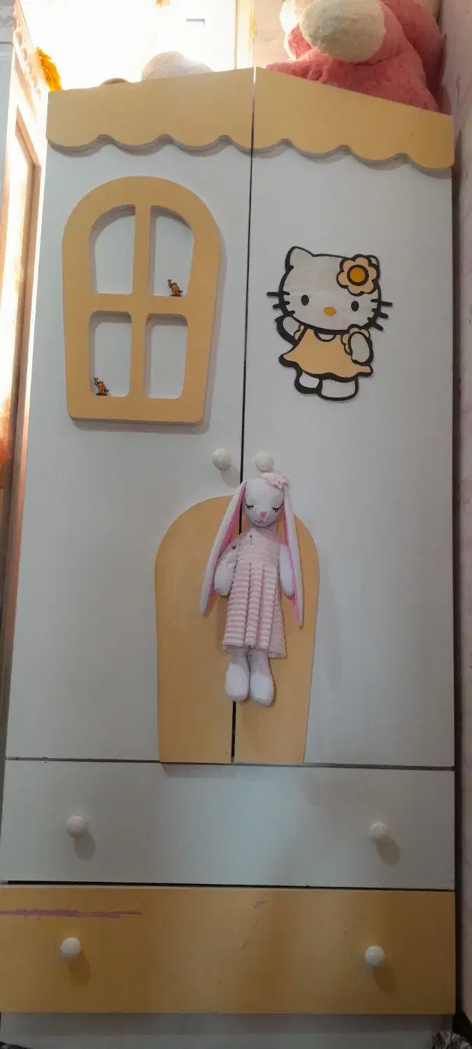 کمد|اسباب و اثاث بچه|بروجن, |دیوار