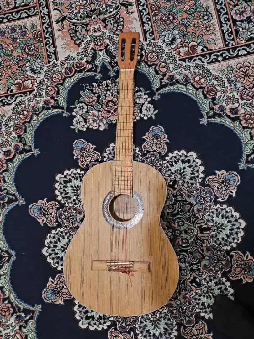 گیتار دست ساز|گیتار، بیس، امپلیفایر|کرج, حسین‌آباد|دیوار