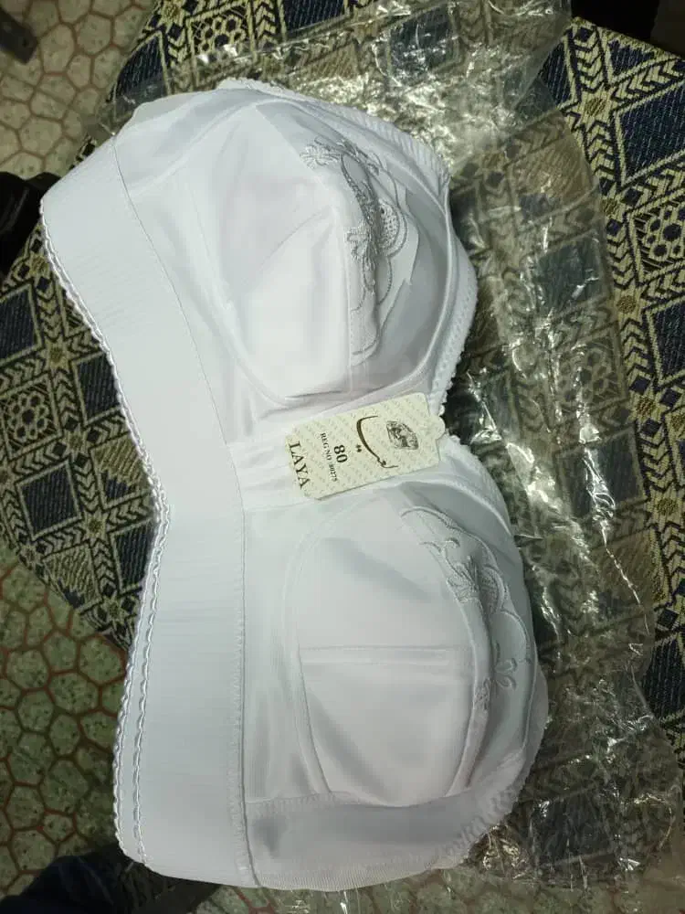 سوتین لعیا علت جمع آوری ۴۰ درصد زیر قیمت|لباس|تبریز, |دیوار