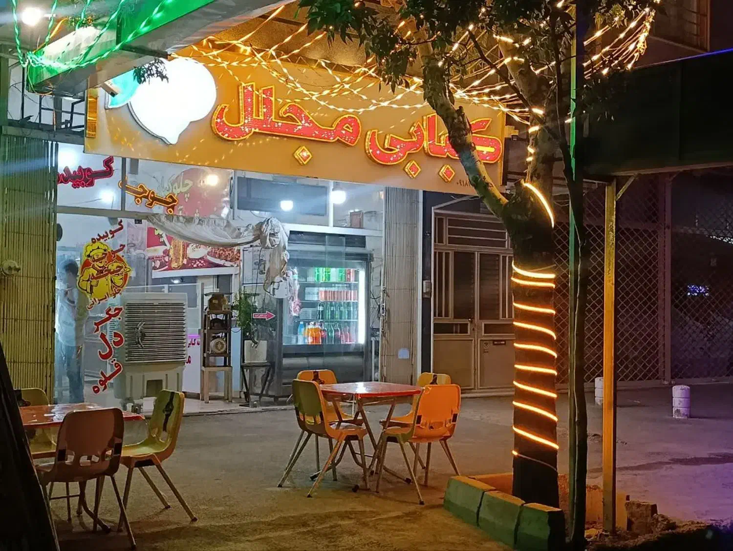 نیازمند نیروی کار کبابی|استخدام خدمات فروشگاه و رستوران|خمین, |دیوار