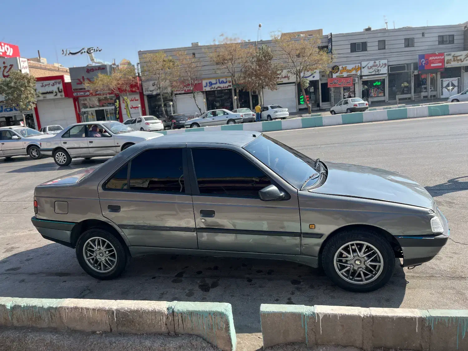 پژو ۴۰۵ مدل۹۳|خودرو سواری و وانت|کرمان, |دیوار