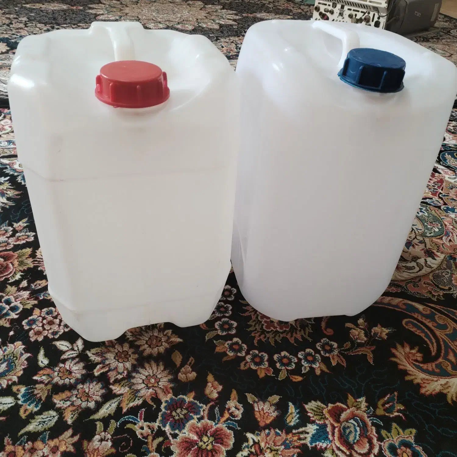 فروش گالن 20لیتری|ظروف نگهدارنده، پلاستیکی، یکبارمصرف|بروجن, |دیوار