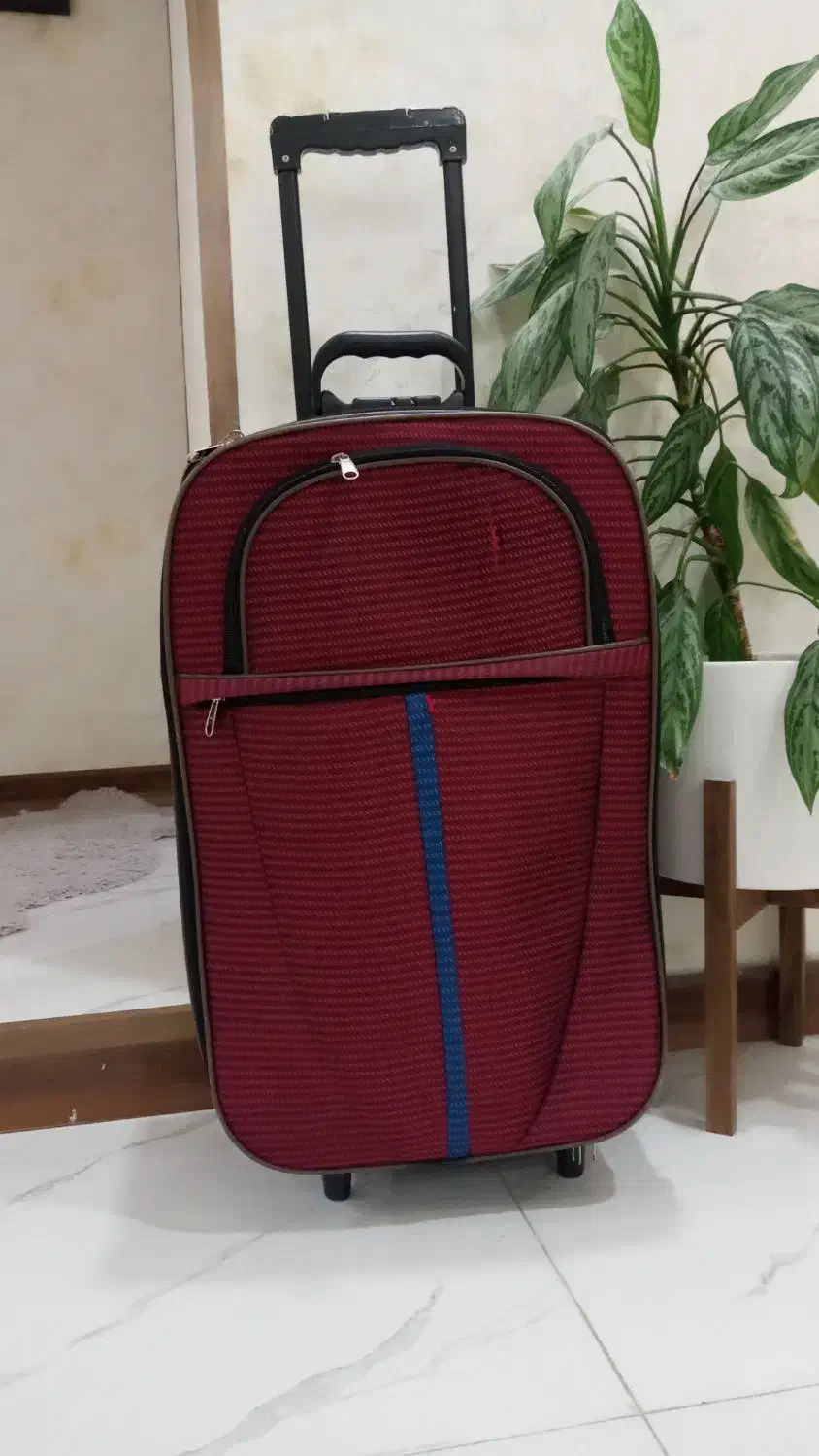 چمدان سایز بزرگ|کیف، کفش، کمربند|ایلام, |دیوار