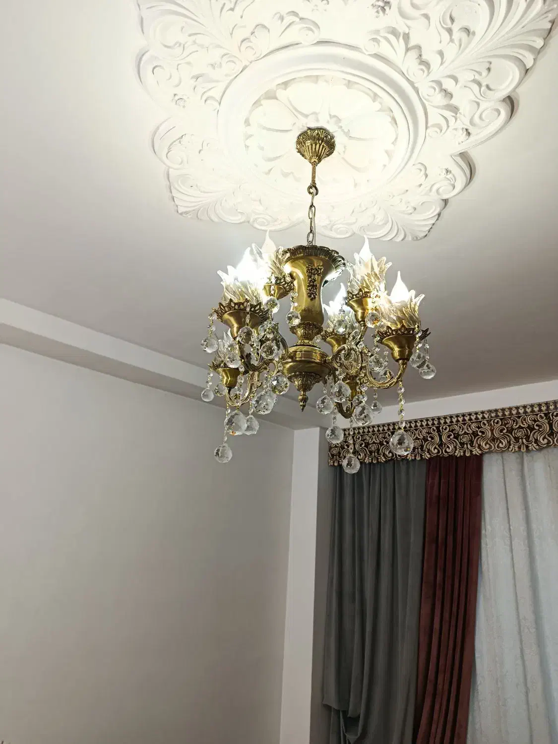 فروش  چندلوازم  خانه. بصورت فوری|لوستر و چراغ آویز|اردبیل, |دیوار