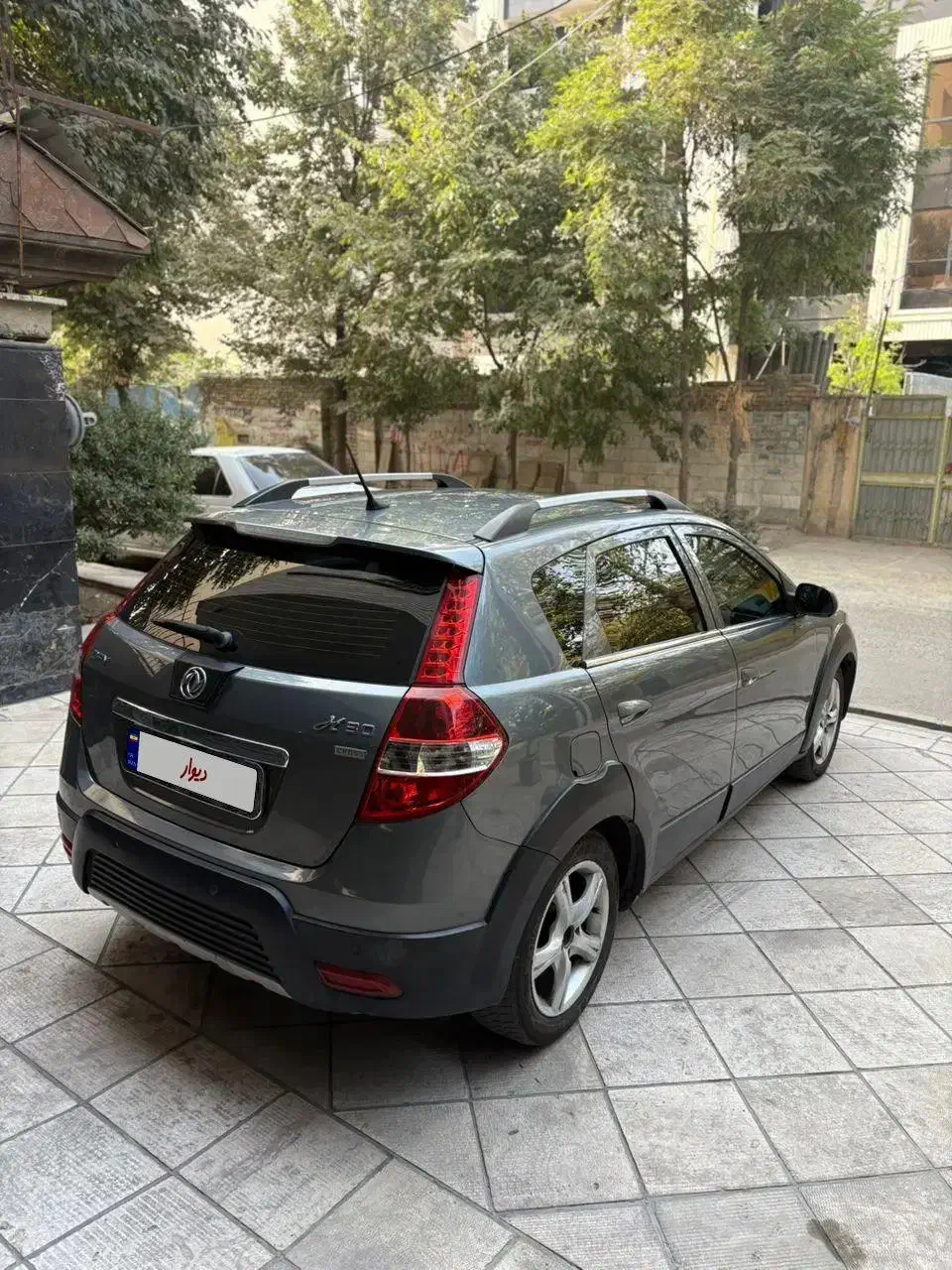 اچ تی کراس اتوماتیک|خودرو سواری و وانت|کرج, کوی زنبق|دیوار