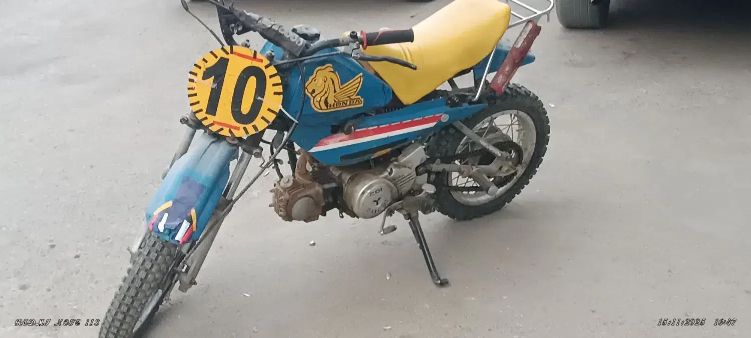 موتور سیکلت|موتورسیکلت|نجف‌آباد, قلعه سفید|دیوار