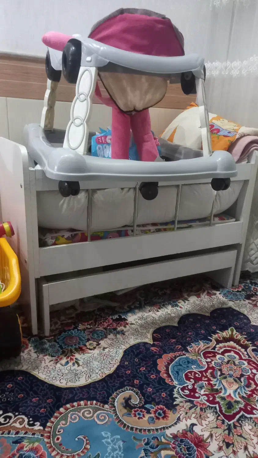 گهواره رورک فروشی|اسباب و اثاث بچه|آران و بیدگل, |دیوار