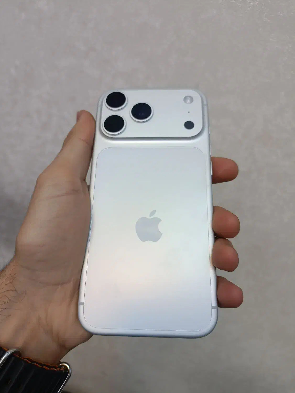 17promax/شرکتی معاوضه با 15پرومکس|موبایل|اصفهان, گلزار|دیوار