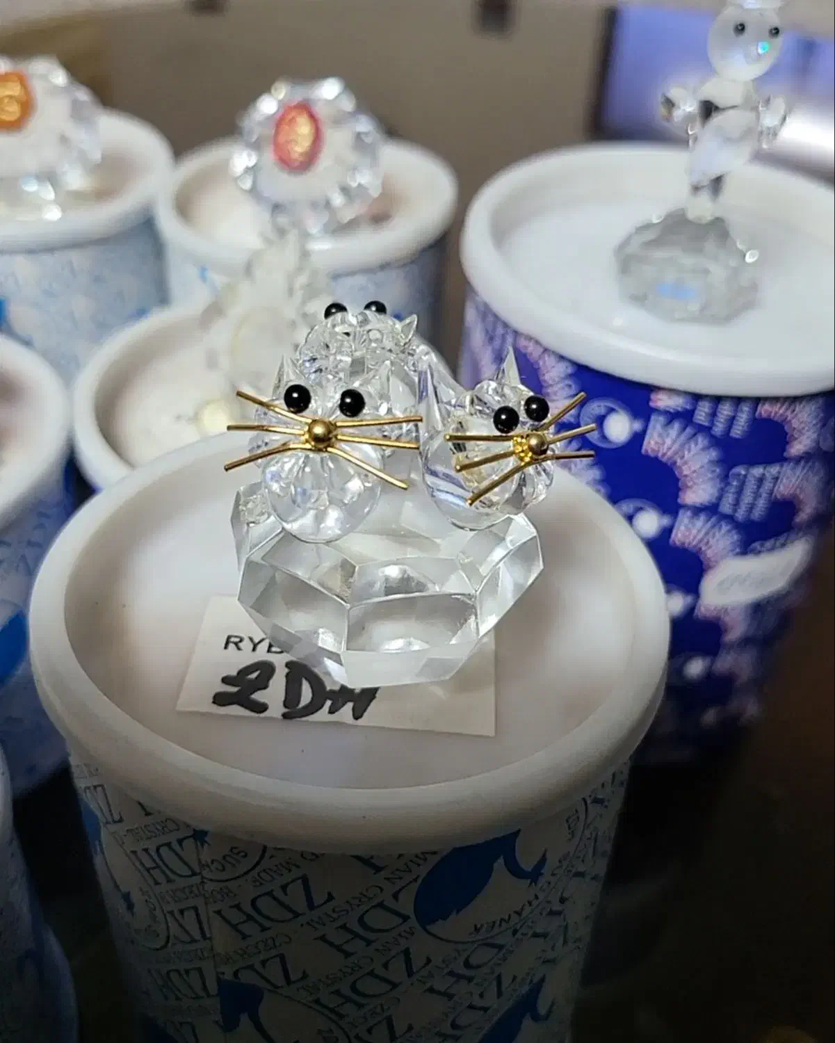 مینیاتوری کریستال چک مجسمه برنزی|مجسمه، تندیس، ماکت|تهران, کوی بیمه|دیوار