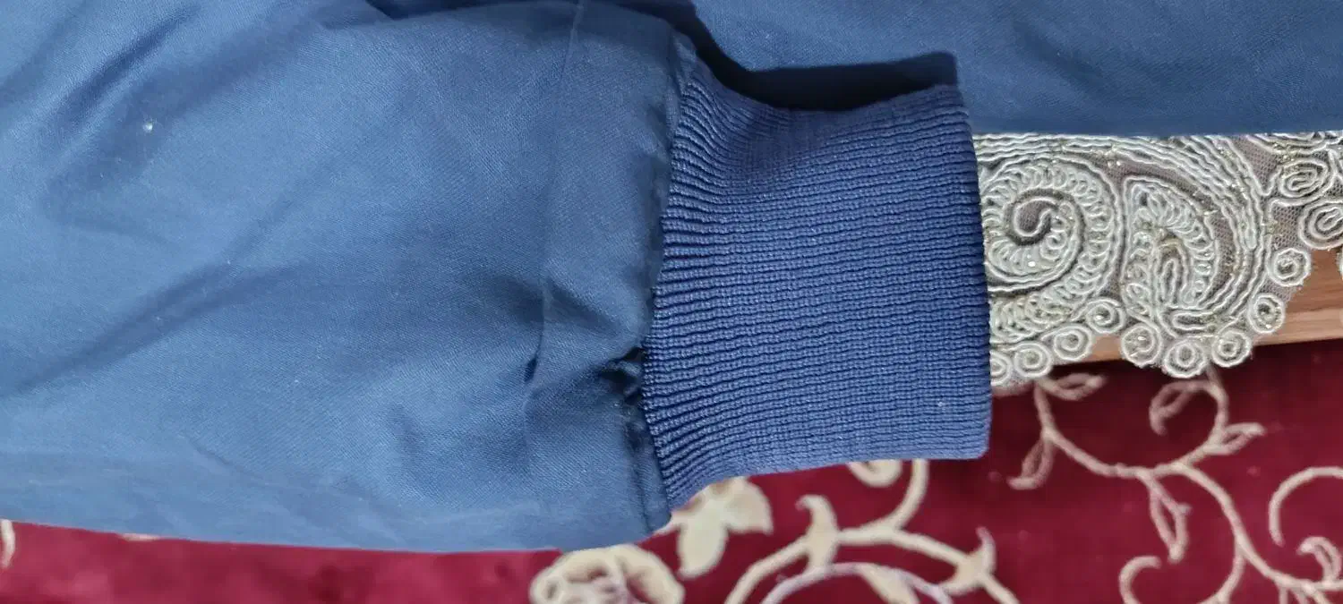 کاپشن دخترانه|لباس|دماوند, گیلاوند|دیوار