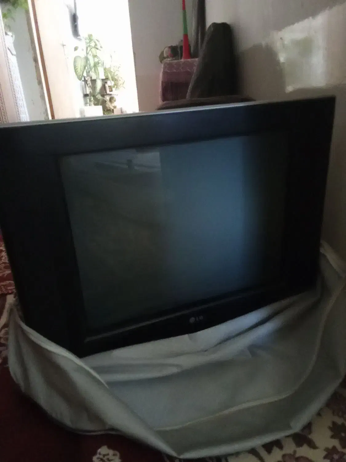 تلویزیون 21انچ الجی|تلویزیون و پروژکتور|فیروزآباد (فارس), |دیوار