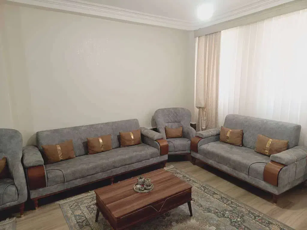 مبل 10 نفره تخت شو|مبلمان خانگی و میز عسلی|بازرگان, |دیوار