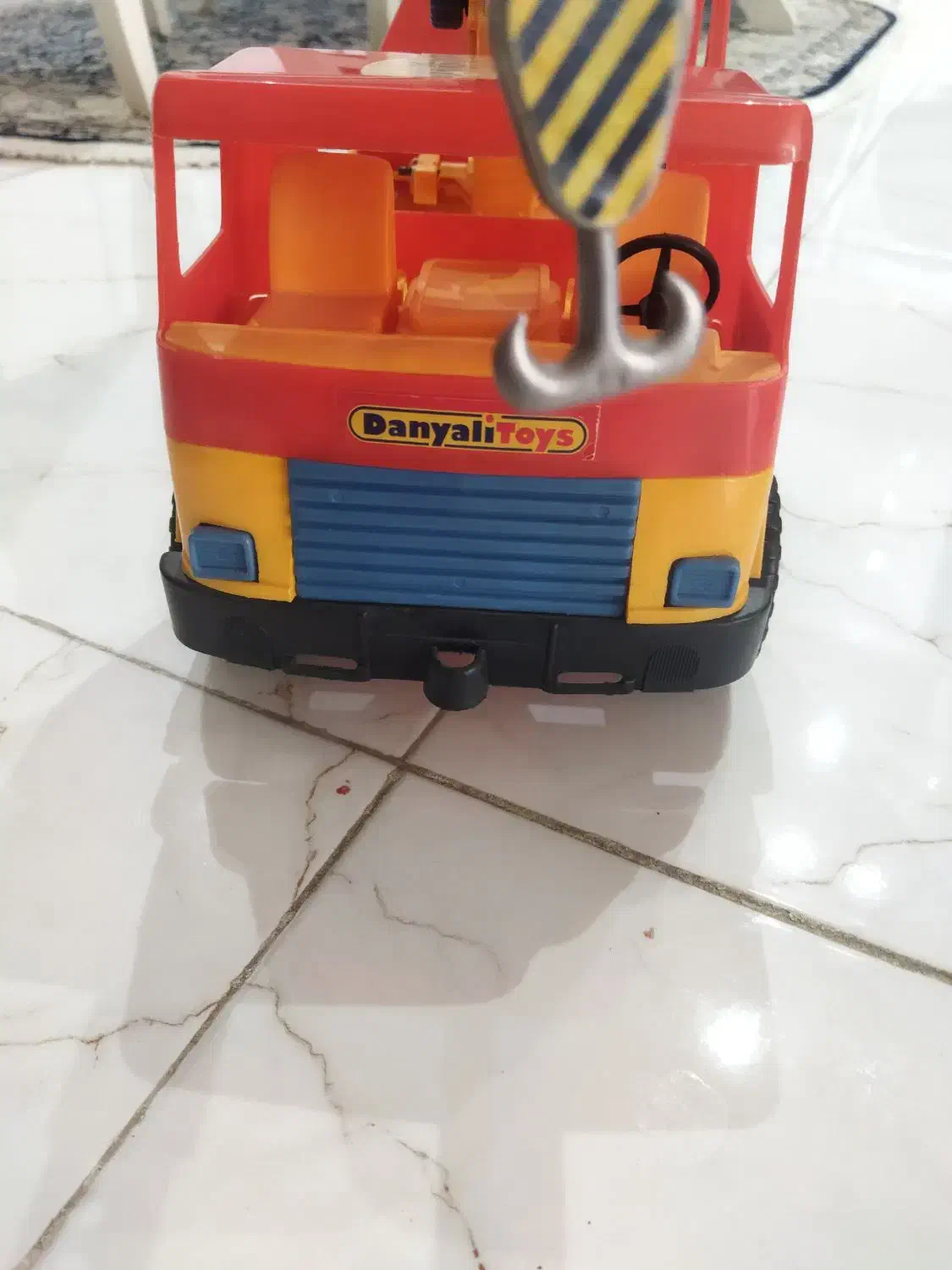 جرثقیل اسباب بازی|اسباببازی|قدس, شهرقدس|دیوار