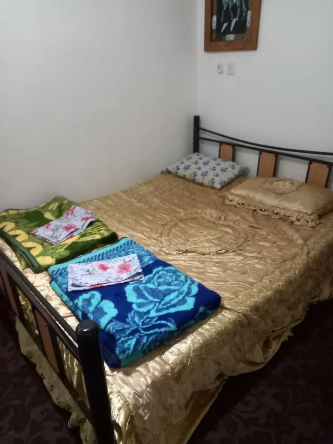 تخت خواب ۲نفره|تشک تختخواب|لاهیجان, شیخ زاهد|دیوار
