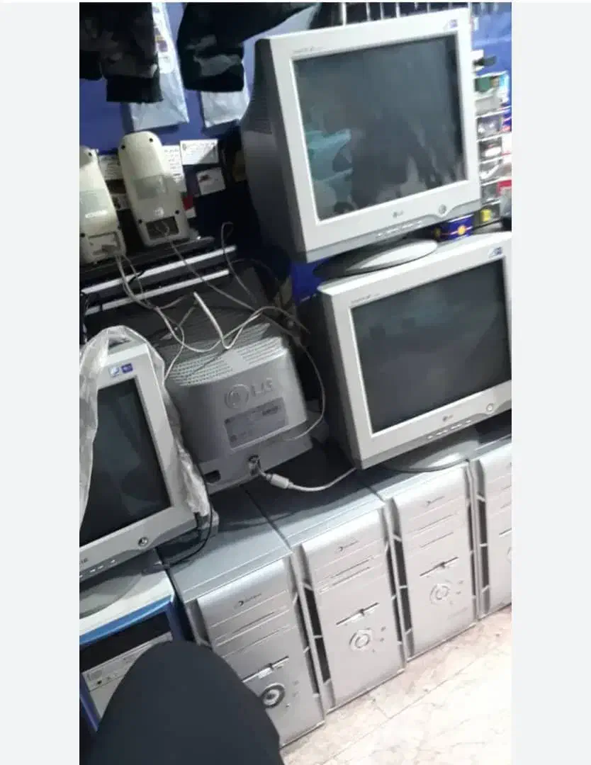 کیس مانیتور چاپگرتلوزیون سوخته ضایعات((خریدوفروش))|قطعات و لوازم جانبی رایانه|کرج, گوهردشت|دیوار